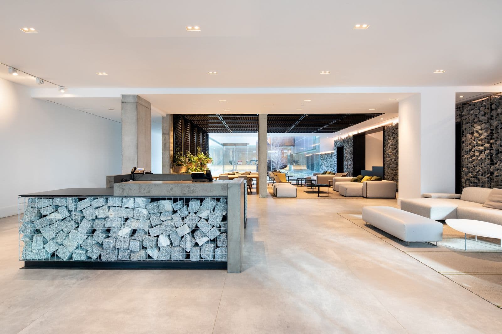 420 Kent Lobby, large and modern with ample seating