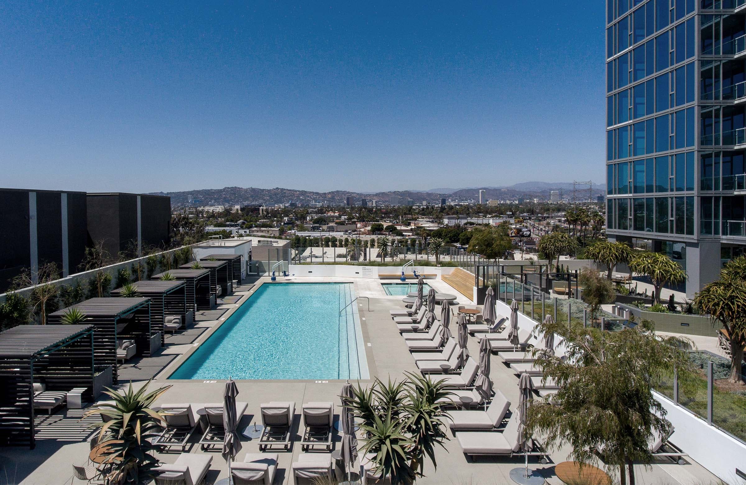 ARQ in West Adams — apartments for rent