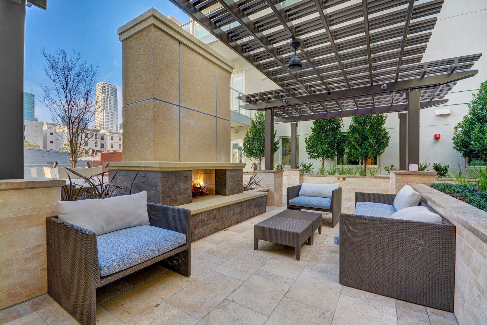 Outdoor fireplace