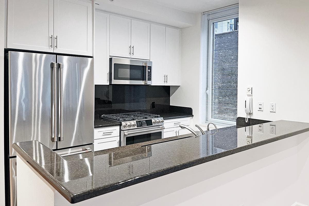 1523 3 Kitchen