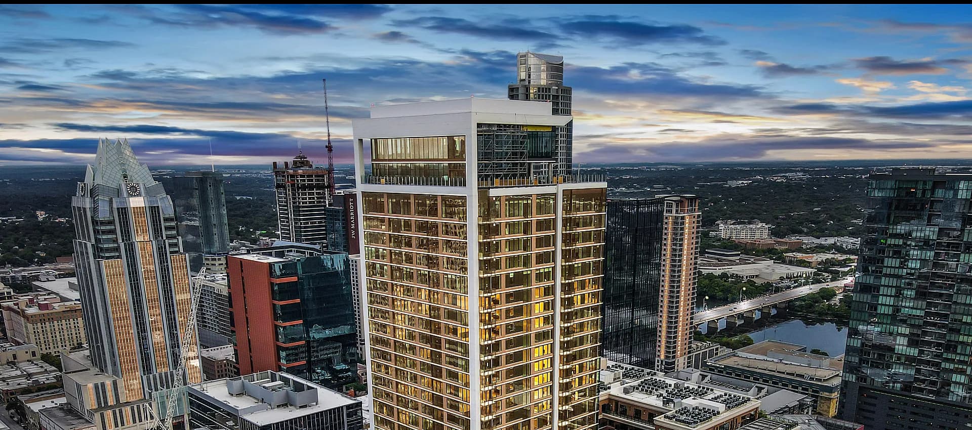 Hanover Republic Square in Downtown — apartments for rent