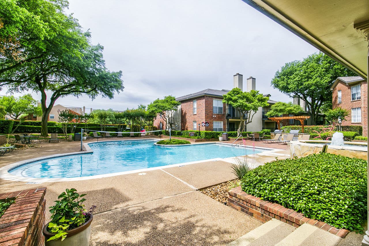 Rooftop pool with city views at The Georgian Apartments