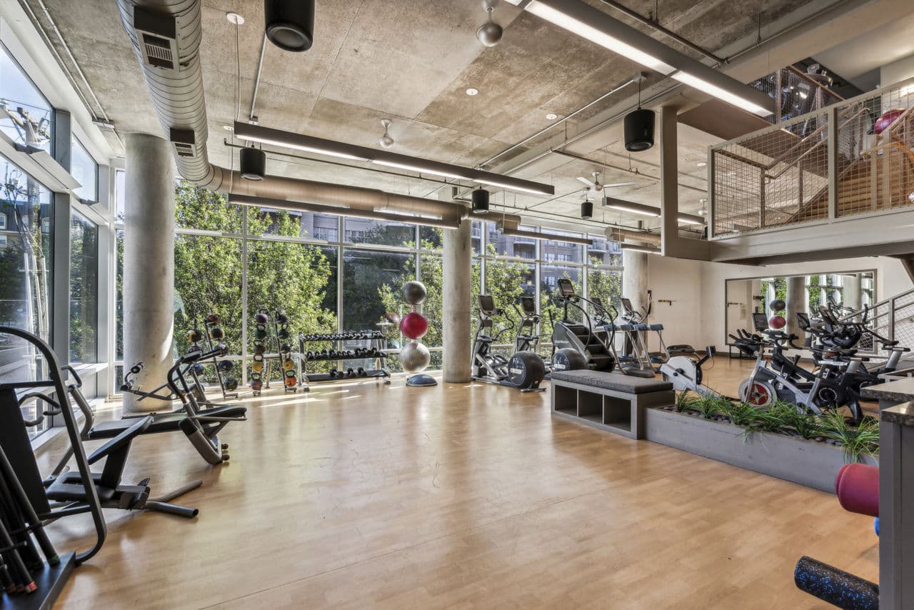 Fitness center at Gallery at Turtle Creek Apartments