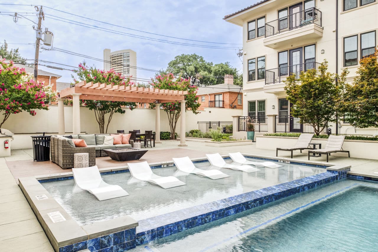 pool at The Laurel Preston Hollow Apartments