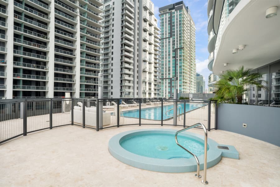 Swimming pool area 6