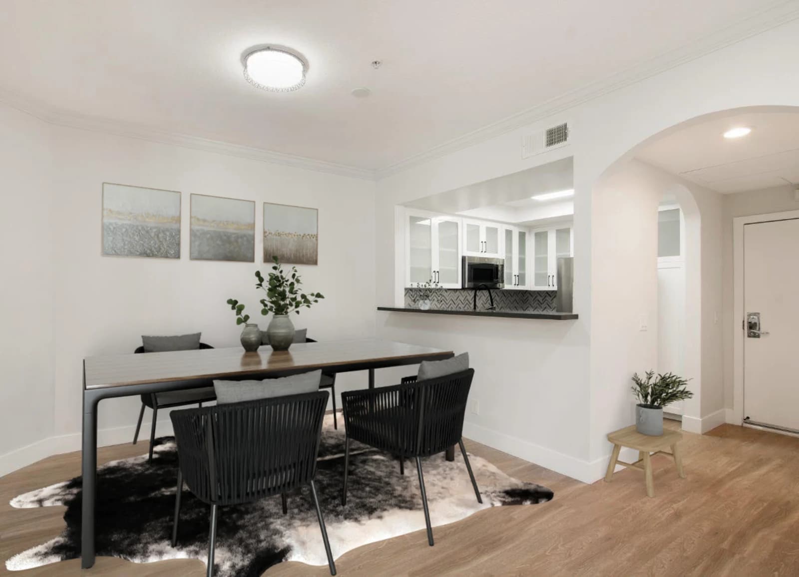 Model Unit Kitchen