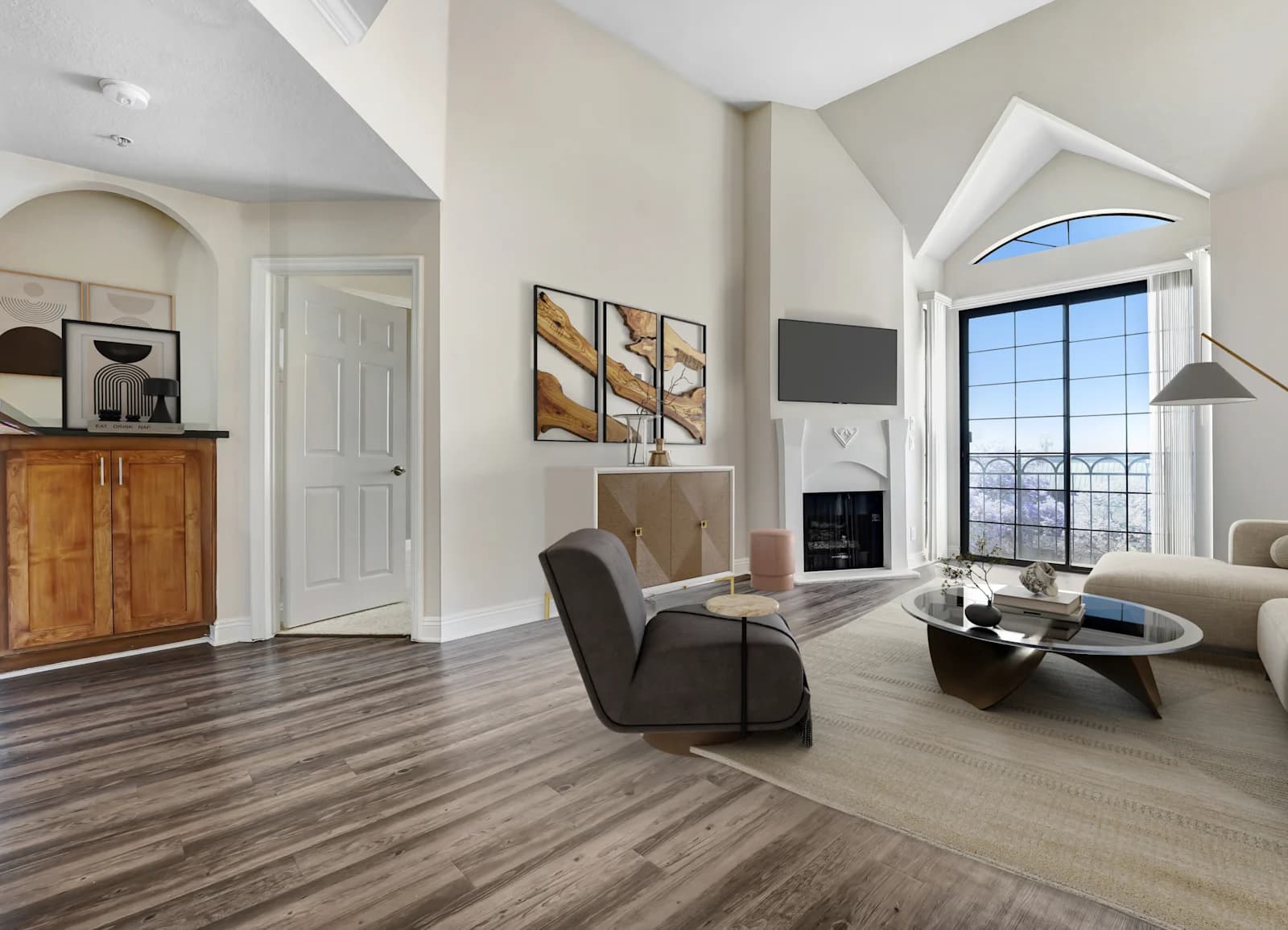 Model Unit Living Room