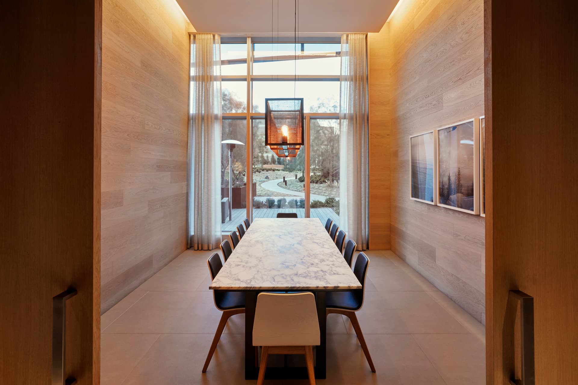 Private dining room 1