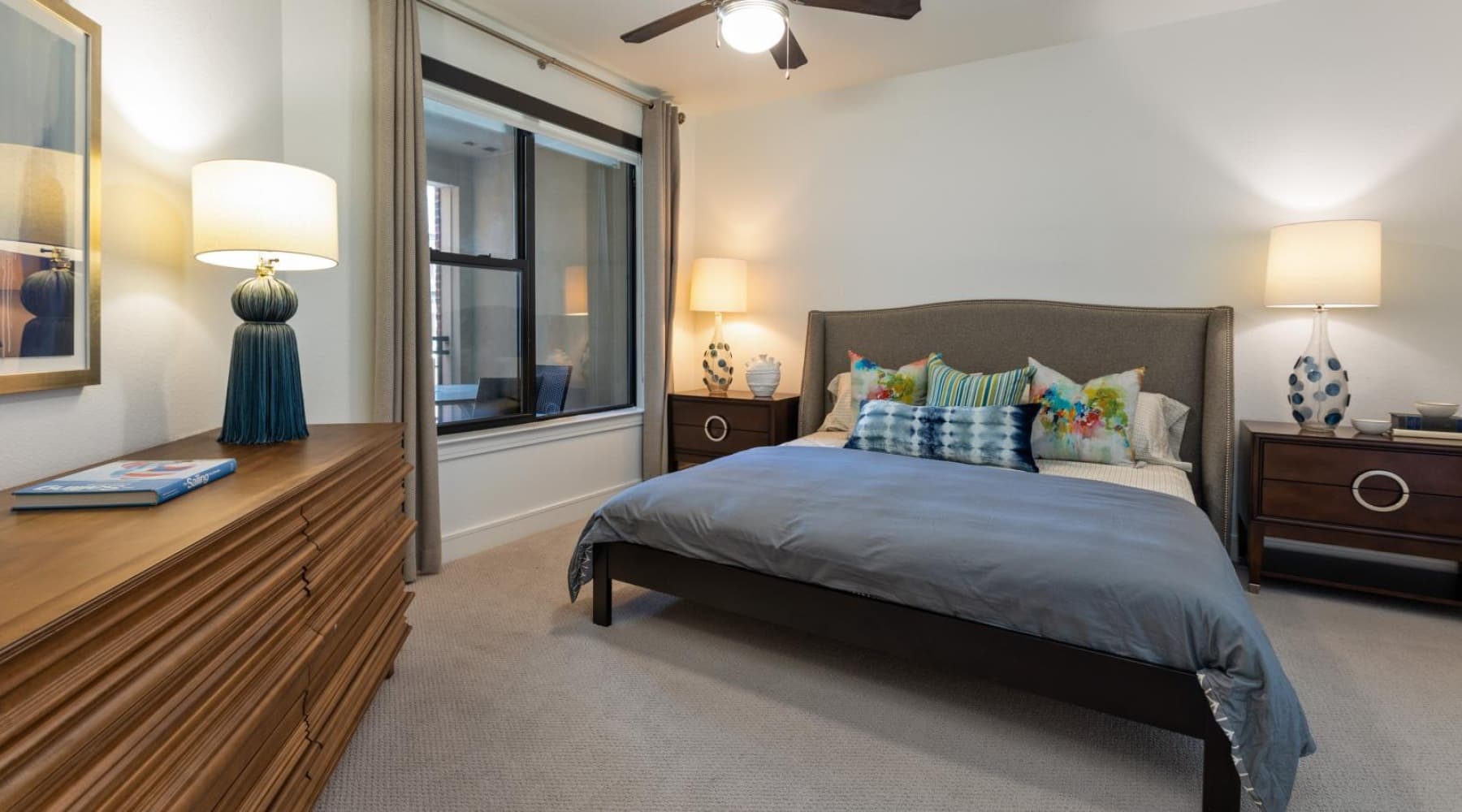 Bedroom with bed and lamps